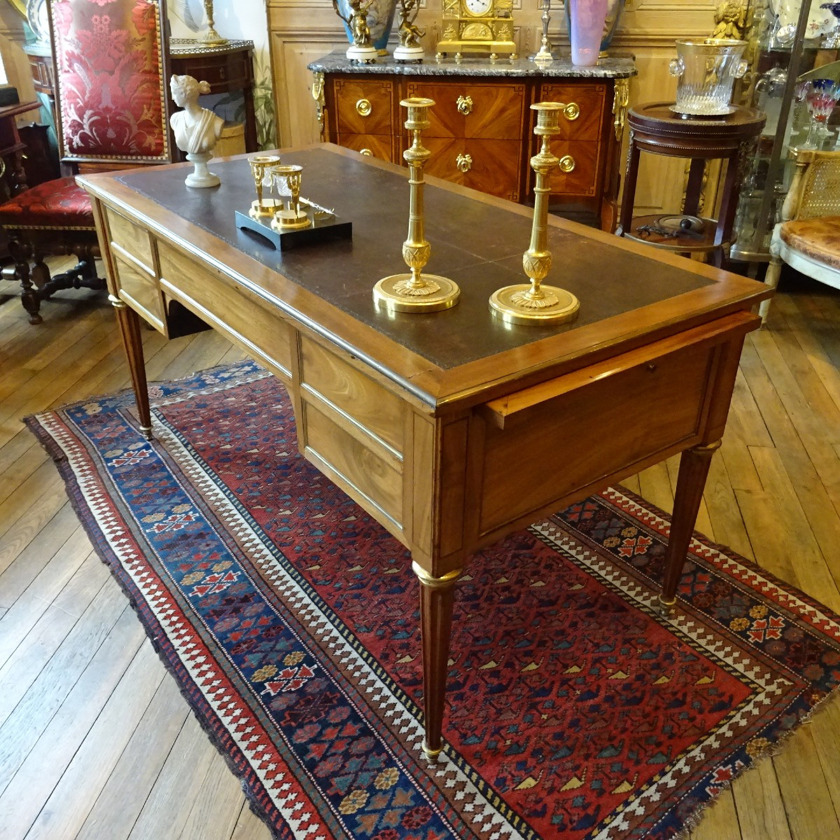 Louis XVI Period Mahogany Flat Desk-photo-2