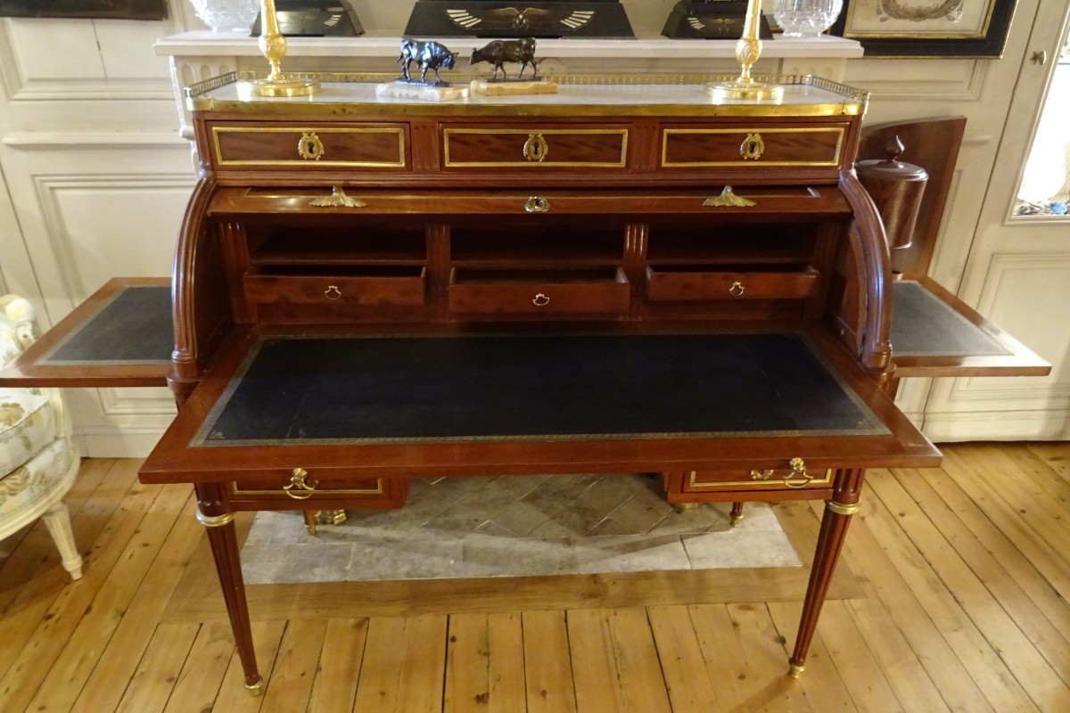 L XVI Period Speckled Mahogany Cylinder Desk Stamped Molitor-photo-4