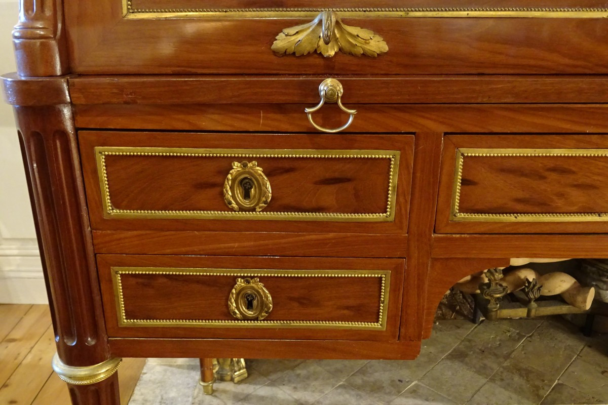 L XVI Period Speckled Mahogany Cylinder Desk Stamped Molitor-photo-4