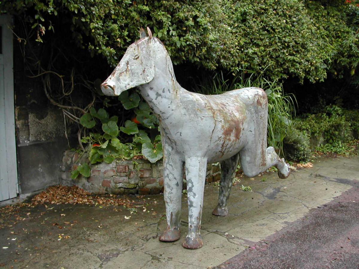 Grande sculpture de cheval stylisé. Art-Déco ou moderniste-photo-2