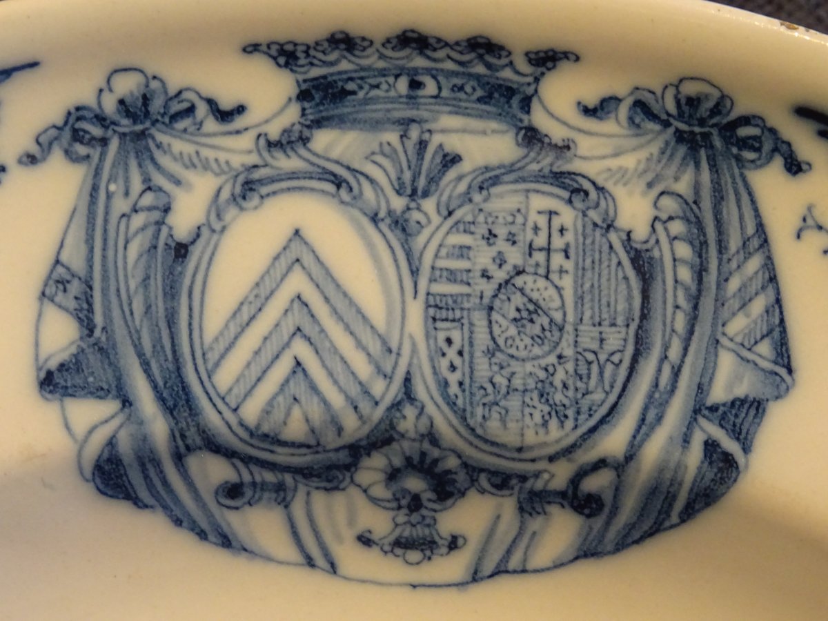 Emblazoned Earthenware Plate From Moustiers XVIII Th (1734)-photo-2