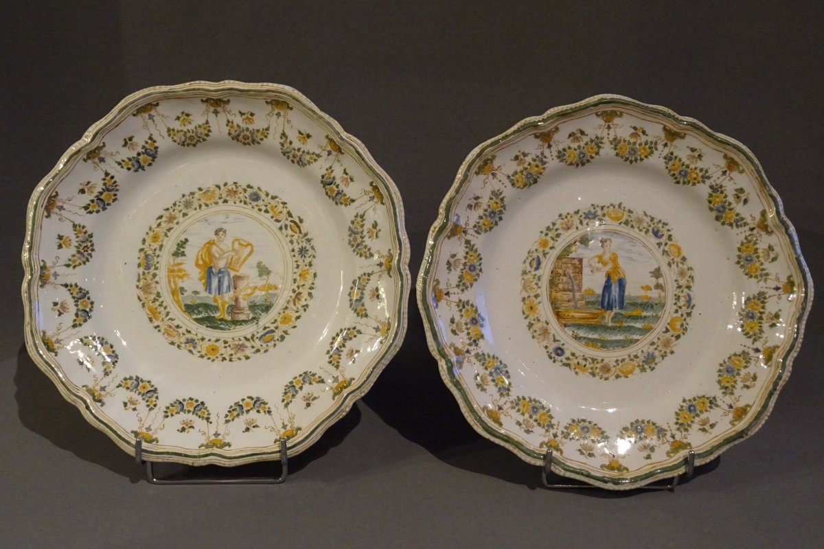 Pair Of Moustiers  Earthenware Plates With Central Medallion-photo-6