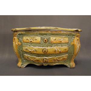 Curved Flower Chest Of Drawers In 18th Century Earthenware