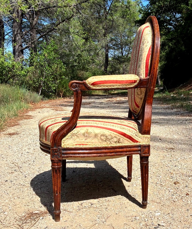 Fauteuil d’époque Louis XVi à dossier plat , estampillé -photo-3