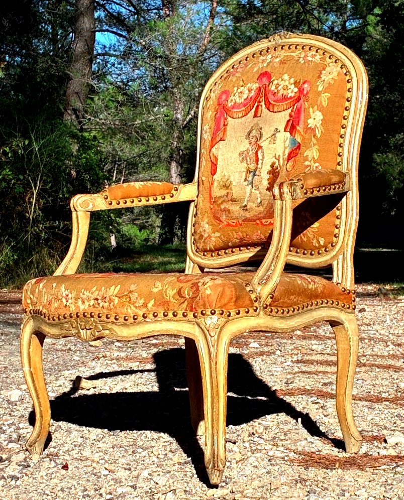 Beau fauteuil à dossier plat « à la reine » d’époque Louis XV , tapisserie XIXe-photo-1