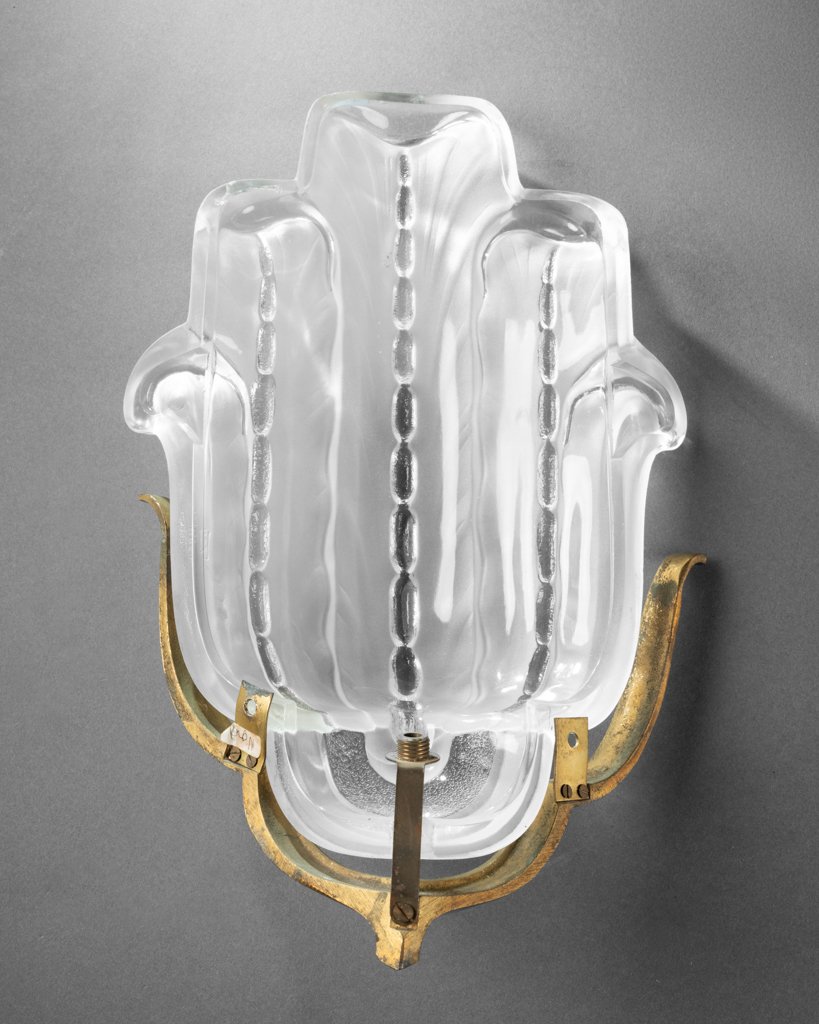 Suite de 4 appliques d'angle en métal doré et verre poli-photo-2
