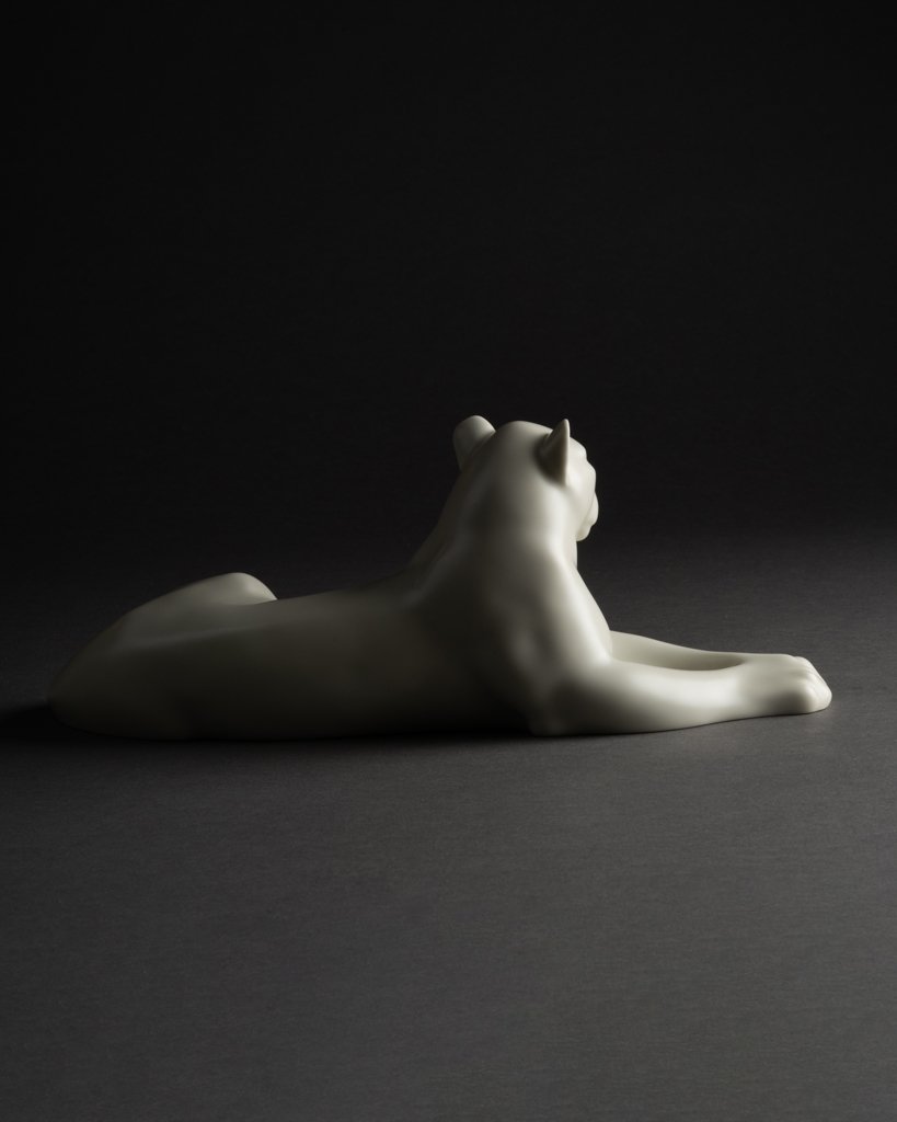 Armand Petersen (1891-1969) - Reclining Lioness - Enamelled Porcelain, Bing & Grundahl-photo-1