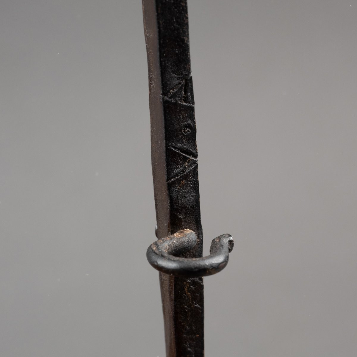 Puits de l'Hotel de Cluny - Réduction en plâtre atiné et fer forgé, fin XIXème-photo-7