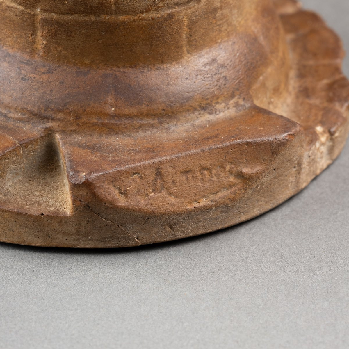 Puits de l'Hotel de Cluny - Réduction en plâtre atiné et fer forgé, fin XIXème-photo-8