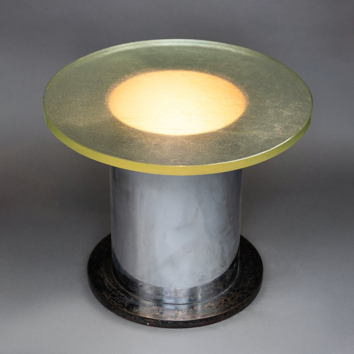 Table basse lumineuse en métal et verre (dalle Saint Gobain)-photo-3