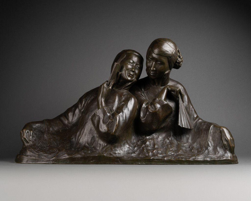 Gaston HAUCHECORNE - Deux femmes asiatiques à l'éventail - Rare bronze Art Déco