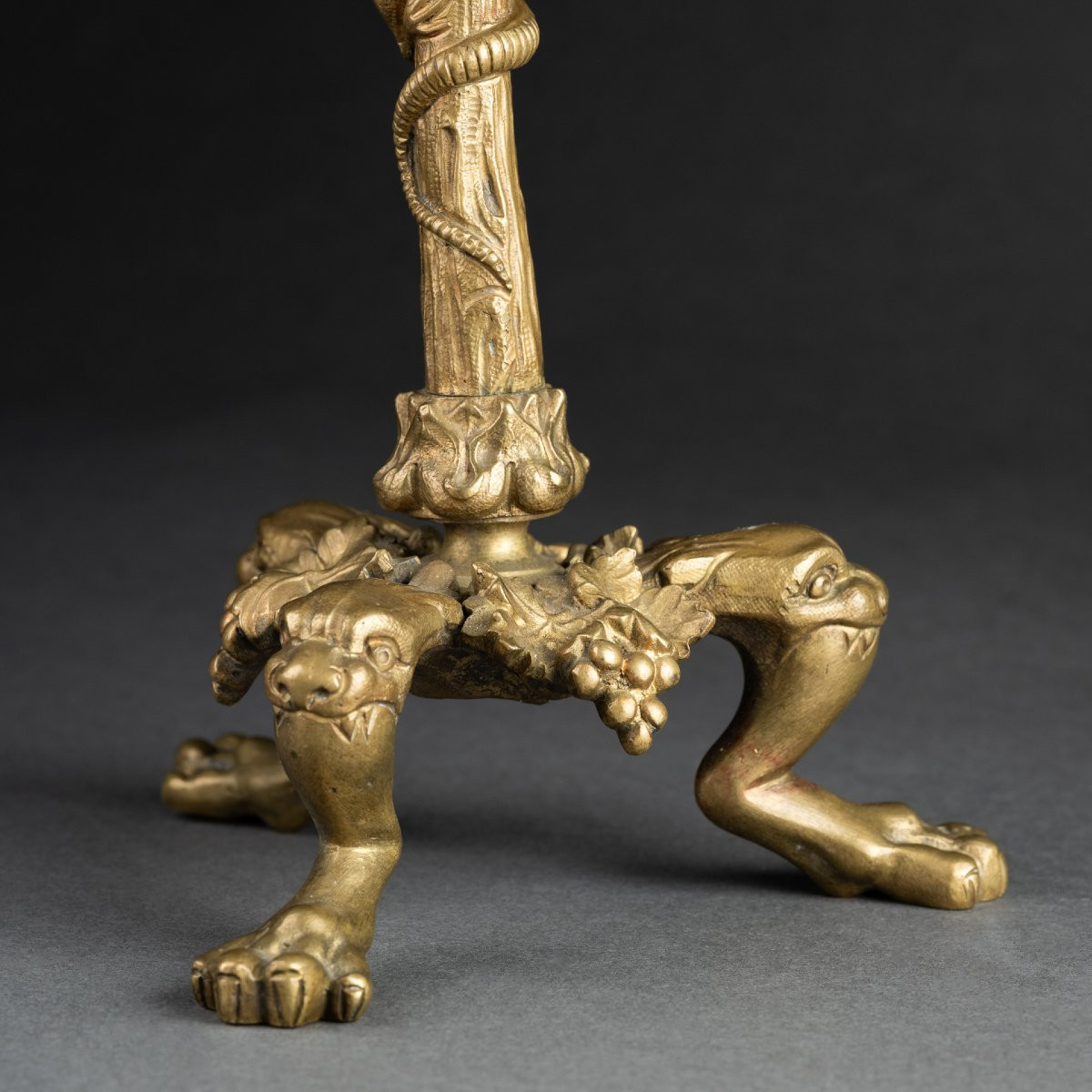 Pair Of Gilt Bronze Candlesticks. Decorated With A Lizard And Bunches Of Grapes, Late 19th Century.-photo-3