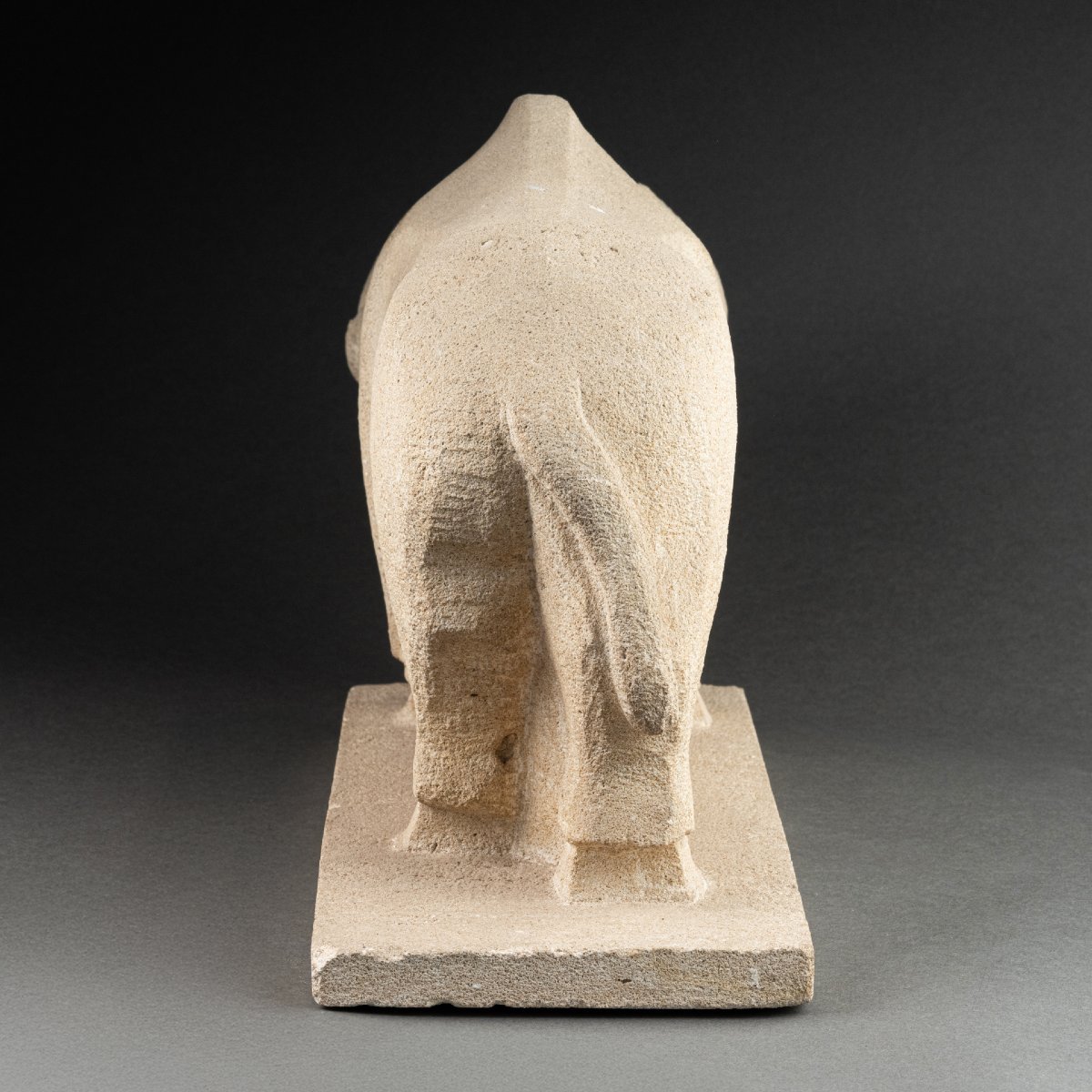 American Bison - Direct Carving On White Limestone Without Mark Or Signature-photo-2