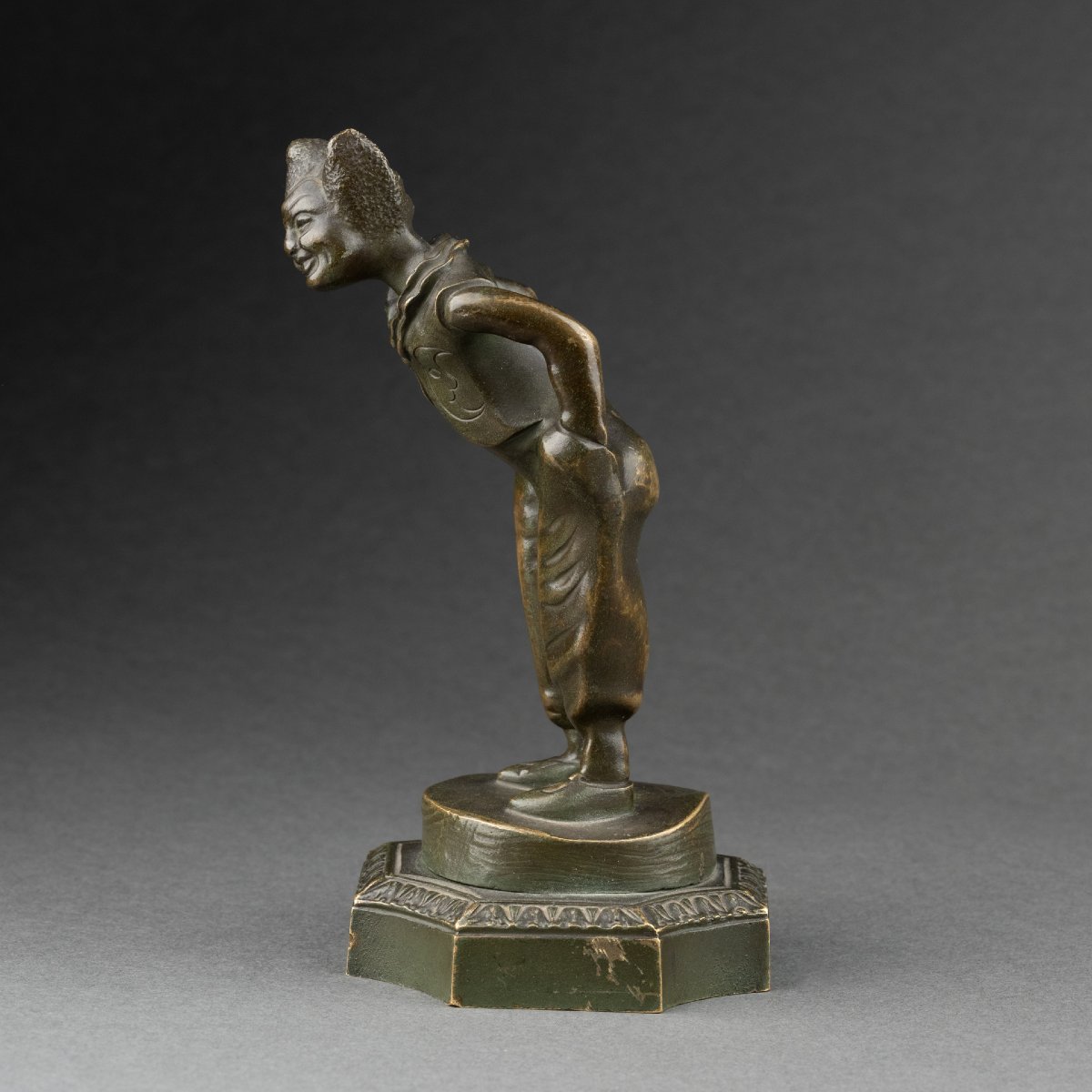 H DANDOIS - Clown de cirque, bronze, mascotte automobile signée et datée 1905.-photo-3