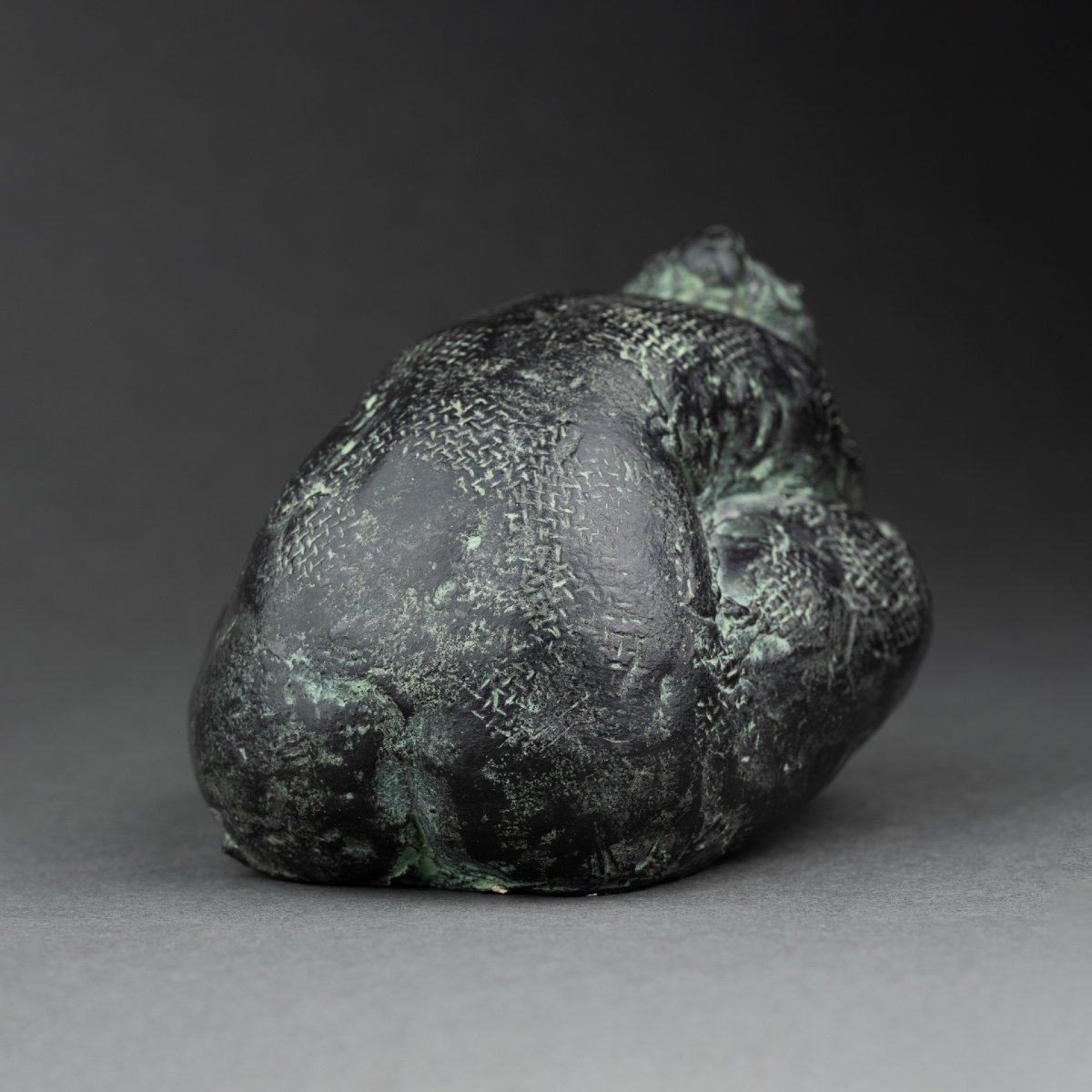 Cécile Tarel: Nude Curled Up, Original Terracota C.1980 - Inspired By Volti -photo-2