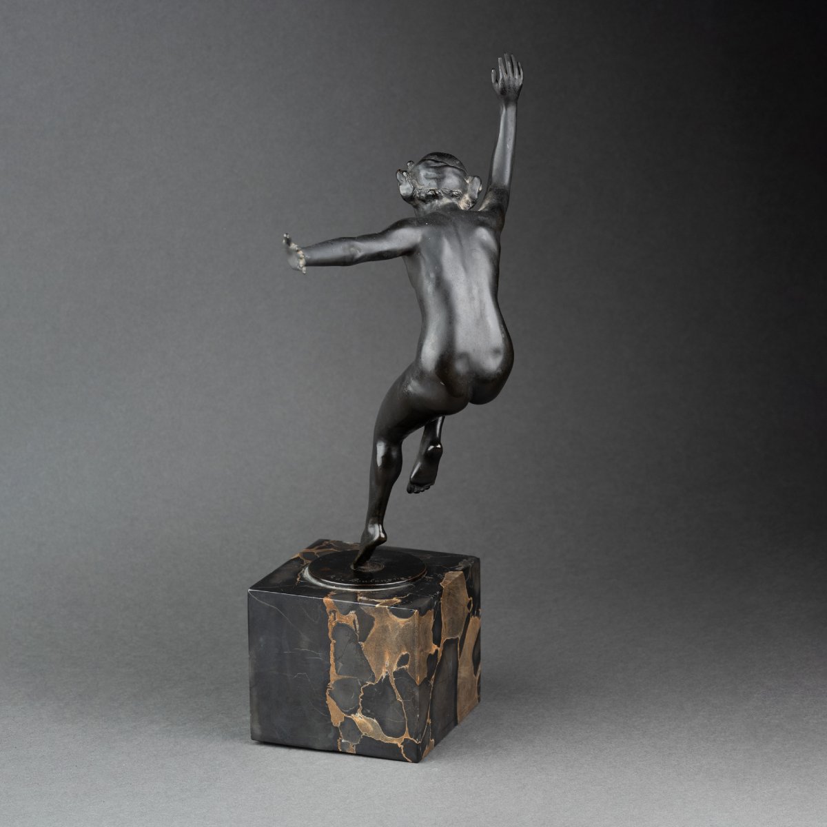 P. de Boulongne : "Danseuse nue", bronze patiné signé vers 1930-photo-2