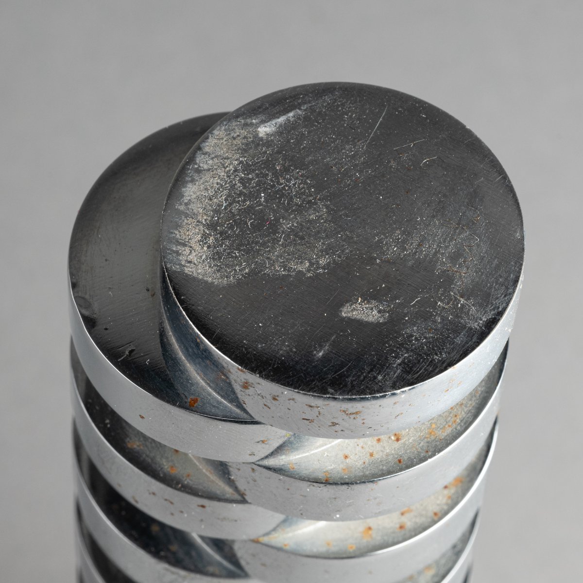 Emile Gilioli : "Développement architectural du cercle" - Sculpture en acier chromé C.1972-photo-3