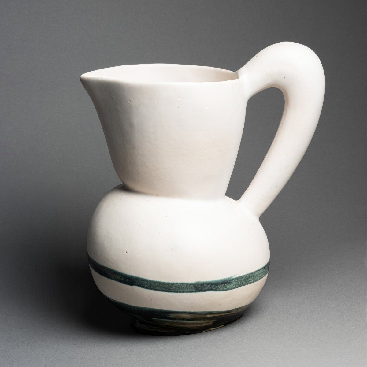 Jacques Blin : "Pichet", céramique émaillée blanche laiteuse vers 1950