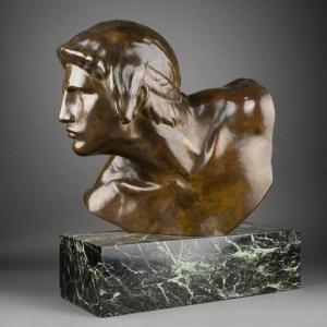 Constant Roux (1865-1942) Gladiator Bust, Patinated Bronze, Art Deco Period.