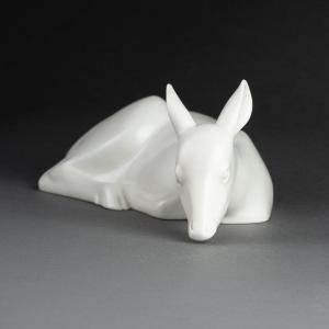 Armand Petersen: "reclining Doe", Matt White Porcelain C.1940