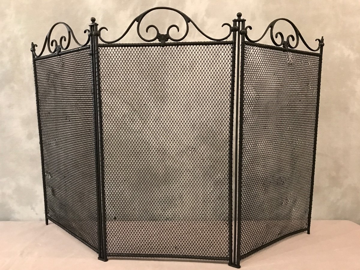 Old Fireplace Screen In Blackened Iron From The 19th Century