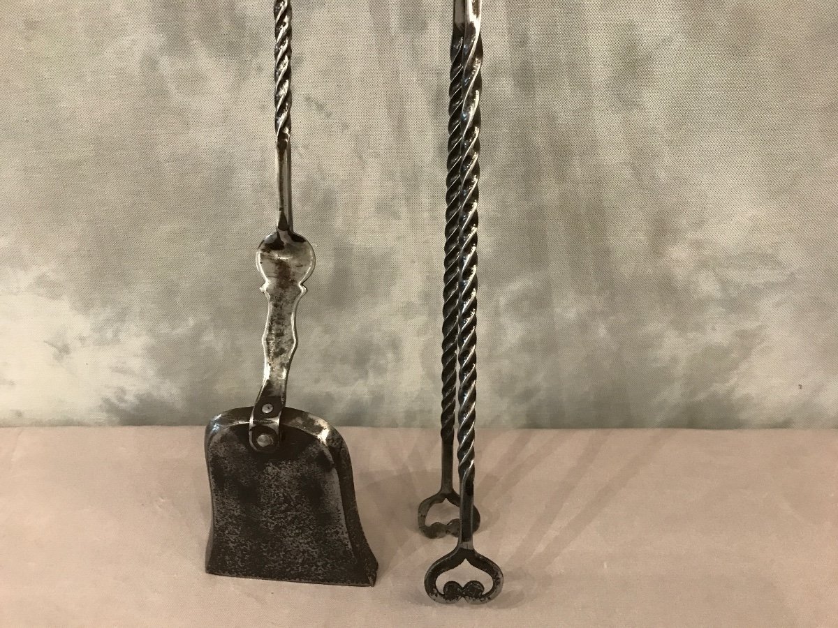 Set Of A Shovel And A Chimney Tongs In Iron From The 19th Century-photo-1