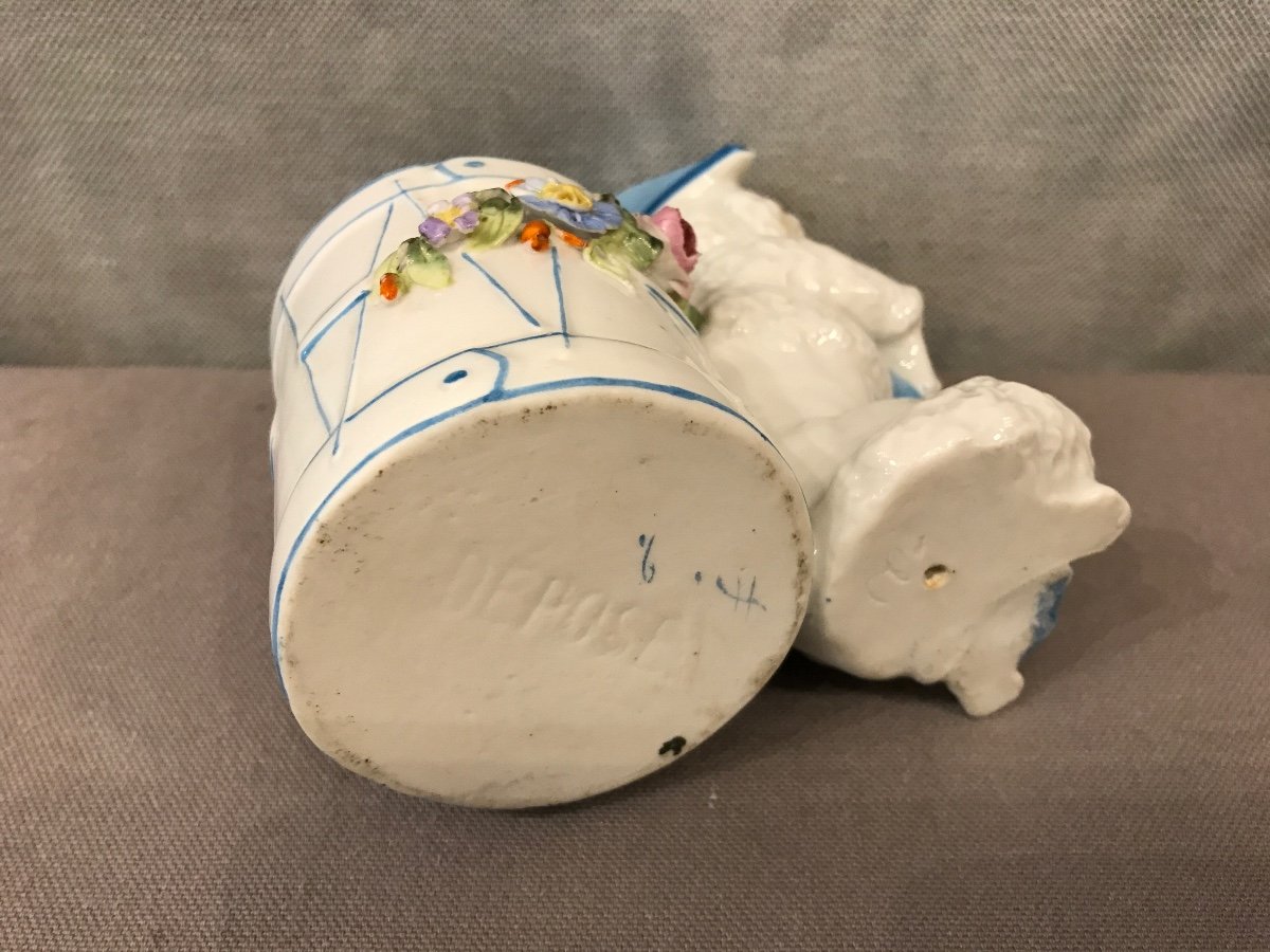 Small Porcelain Dog Empty Pockets, 19th Time Pencil Holder-photo-2