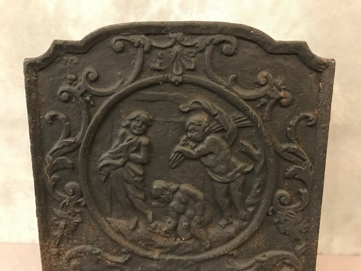 Old Cast Iron Fireplace Plate From The 18th Century-photo-3