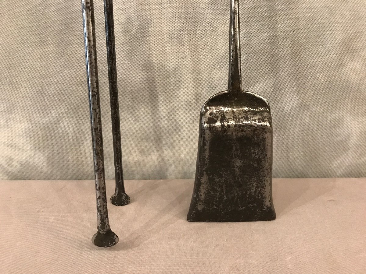 Large Set Of A Wrought Iron Shovel And Tongs From The 18th Century-photo-4