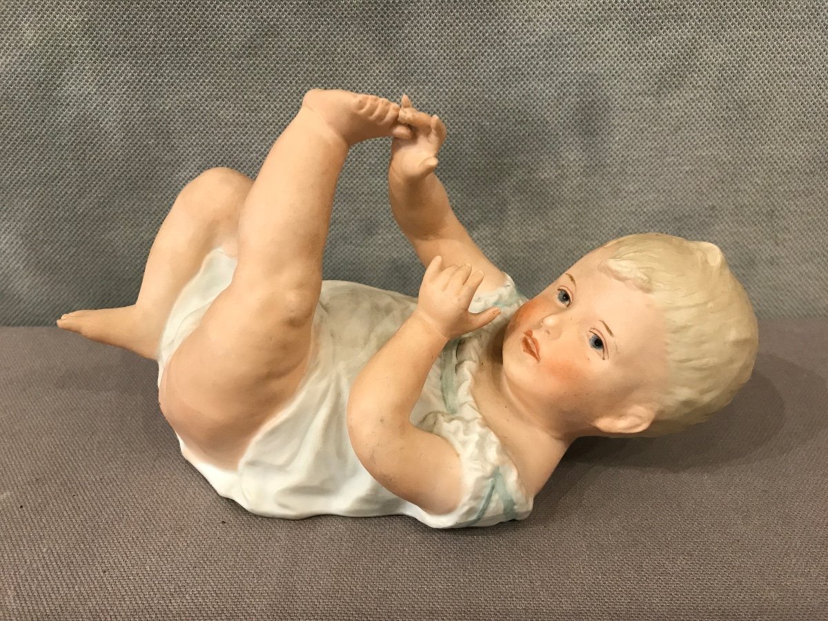 Baby Piano In Biscuit Porcelain Circa 1900 