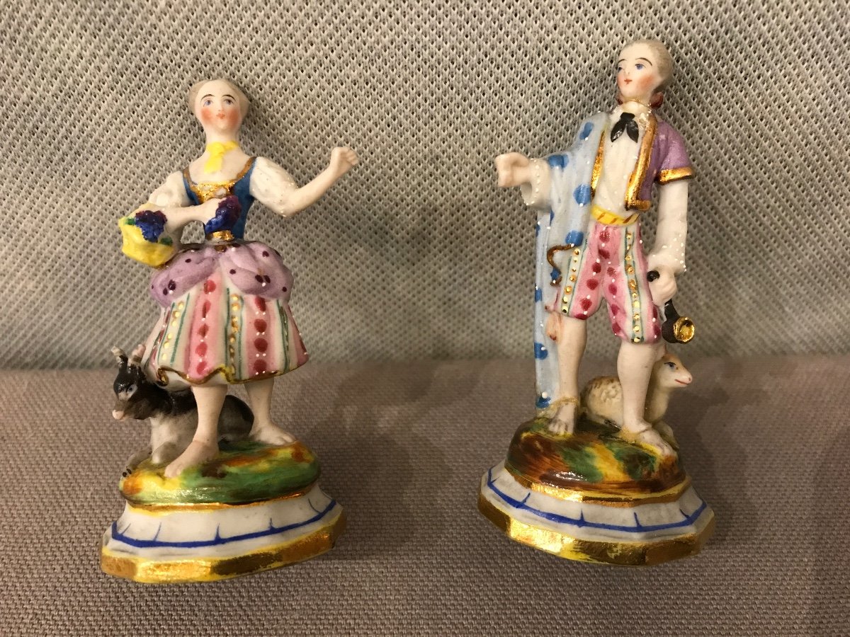 2 Miniature Porcelain Subjects “shepherd And Shepherdess” Late 19th -photo-1