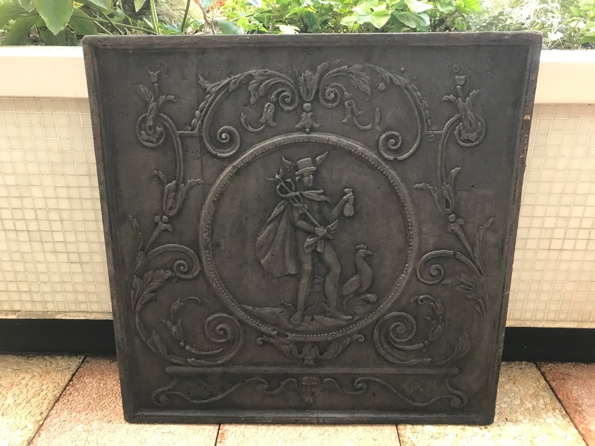 Grand Plaque De Cheminée Ancienne En Fonte D’époque 18 ème  ( 83cm X 83 Cm ) -photo-3