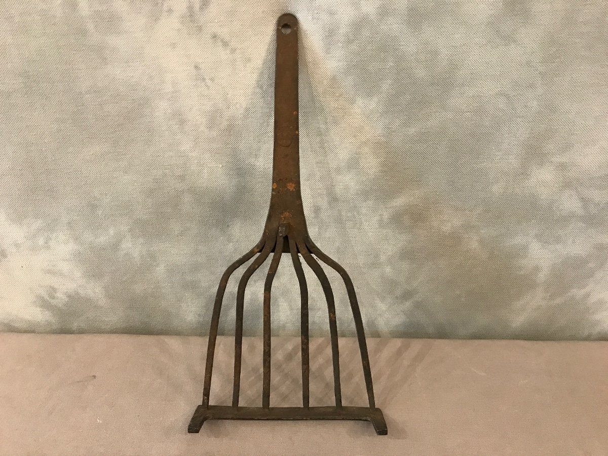 Old Wrought Iron Meat Grill From The 19th Century -photo-3
