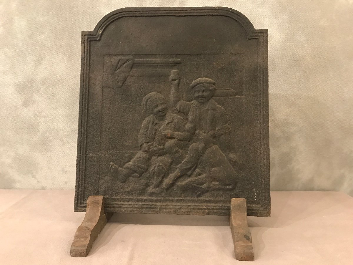Plaque De Cheminée Ancienne En Fonte ( 45,5 Cm X 50 Cm) D’époque 18 ème 