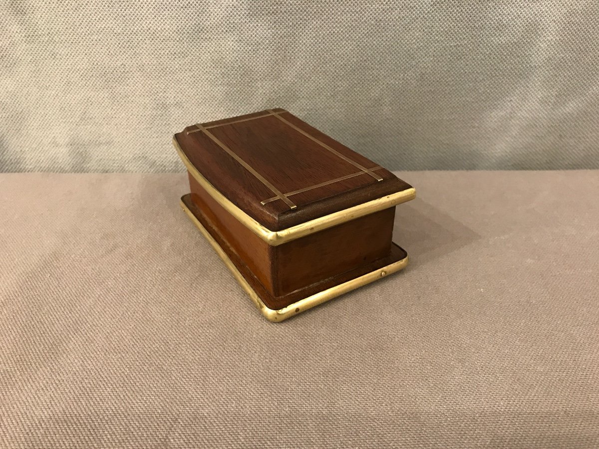 Petite Boîte à Timbres En Acajou Et Filets De Laiton D’époque 19 ème -photo-3