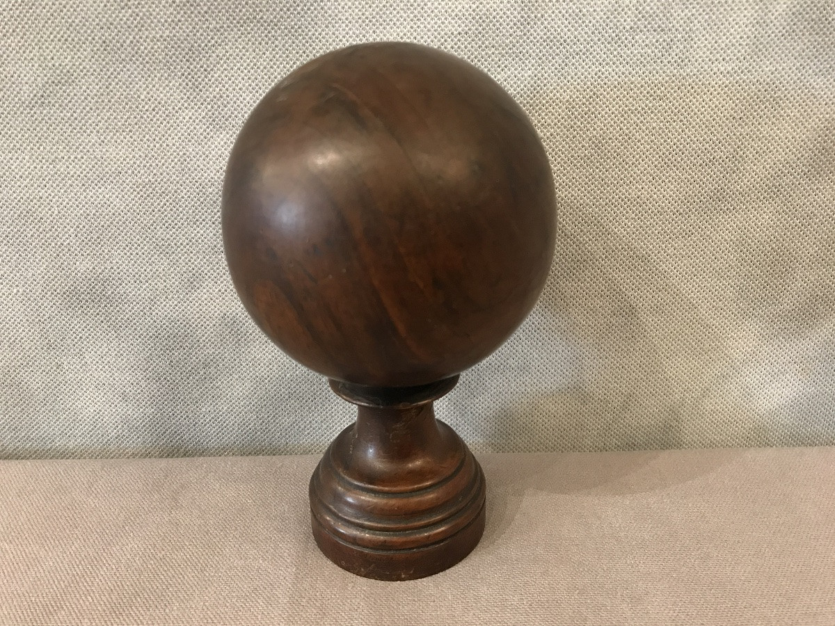 19th Century Wooden Staircase Ball. -photo-2