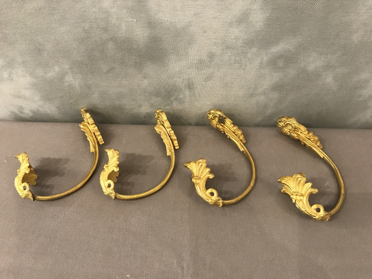 4 embrasses en bronze doré d’époque fin 19 ème de style Louis XV -photo-2