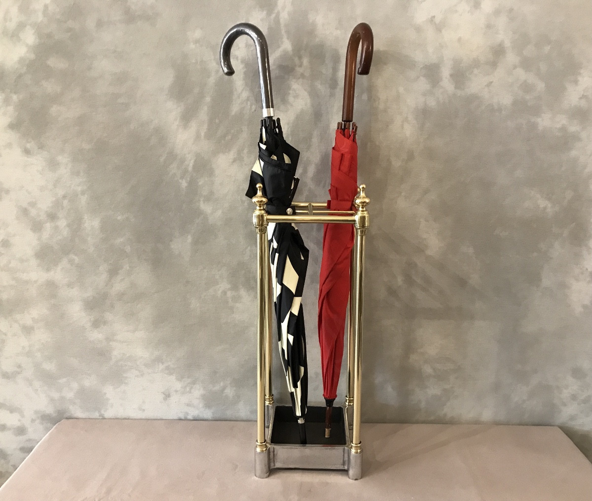 Porte parapluies ancien en laiton d’époque 19 ème 