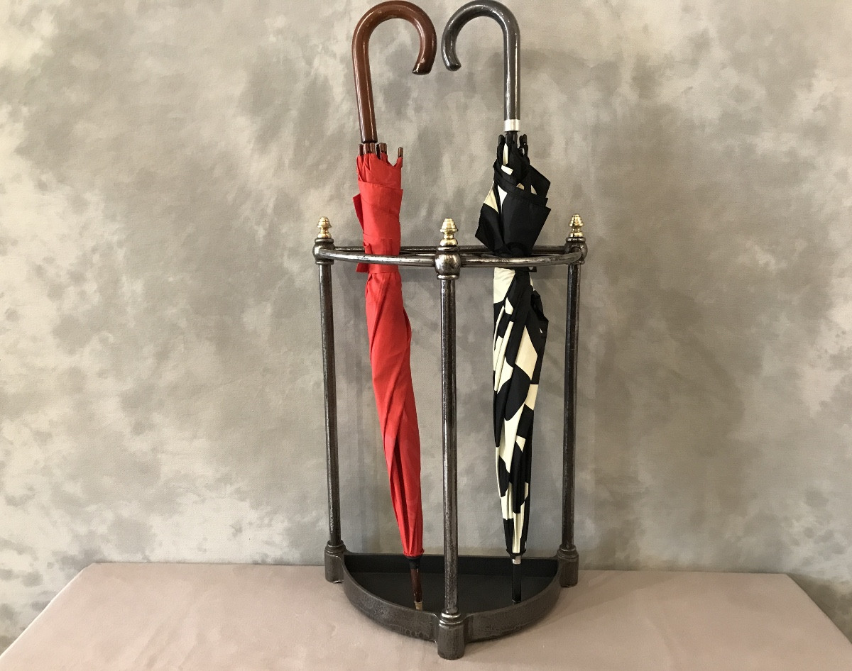 Porte parapluies ancien en demie-cercle d’époque 19 ème en fer et laiton 
