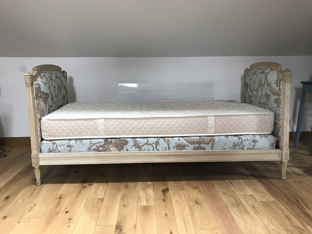 19th Century Painted Wooden Daybed Or Guest Bed -photo-6
