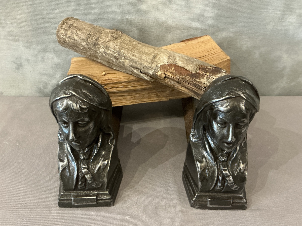 Pair Of Small Antique Cast Iron Andirons, Model With Women's Heads, 19th Century 