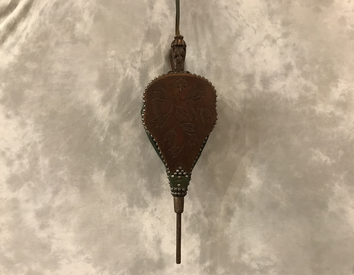 Soufflet de cheminée ancien d’époque 19 ème « Violet Le Duc »-photo-3