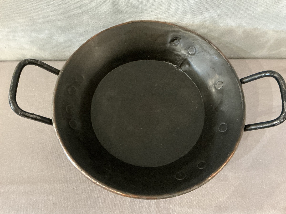 Plat rond en cuivre fin 18 ème sur pieds -photo-2