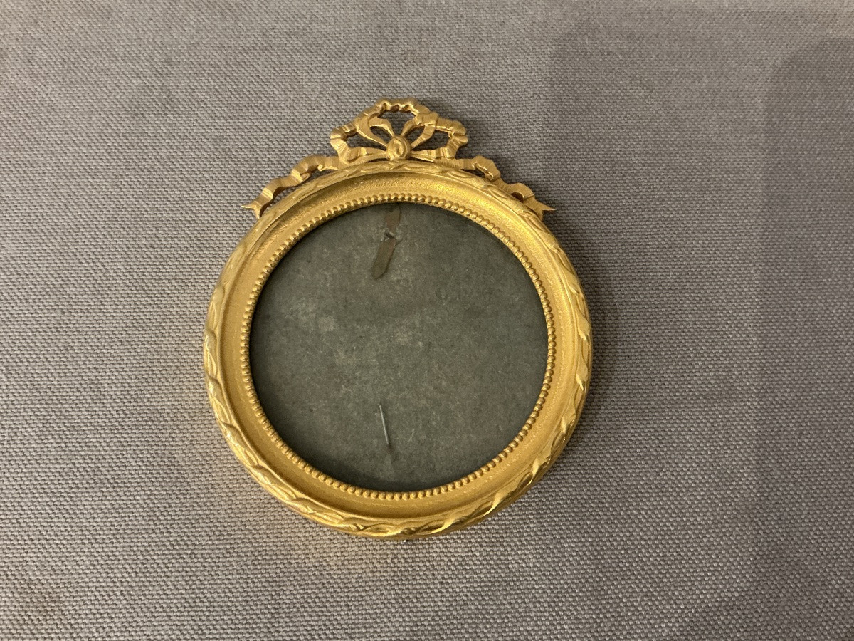 Small Gilt Brass Frame Dating From The Late 19th Century In The Louis XVI Style -photo-3