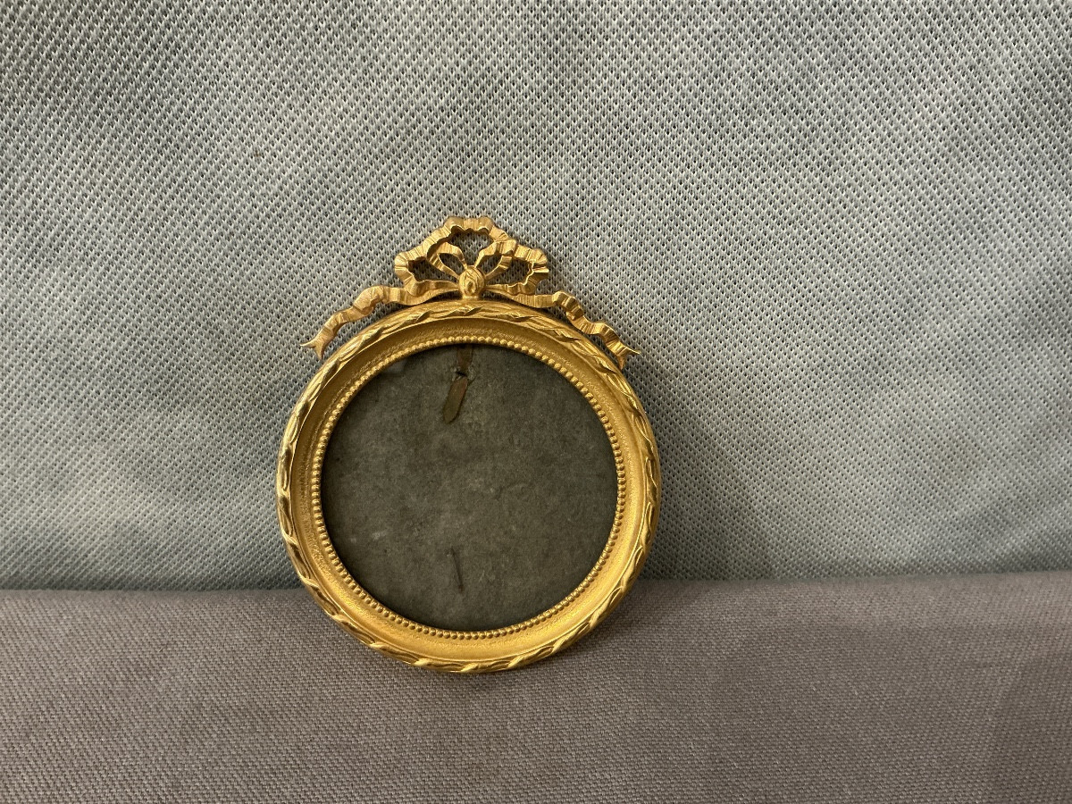 Small Gilt Brass Frame Dating From The Late 19th Century In The Louis XVI Style 