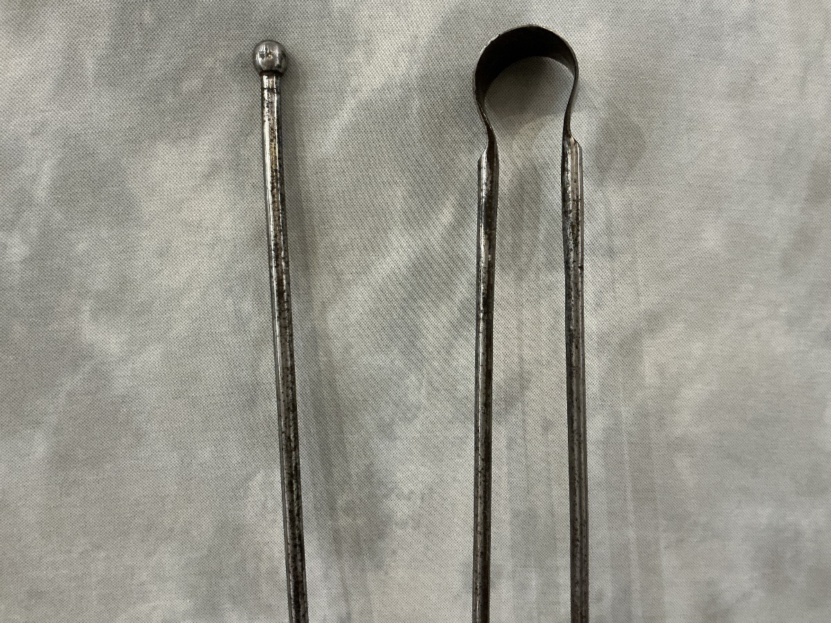 Ensemble d’une pelle et d’une pince de cheminée en fer d’époque 18 ème -photo-3