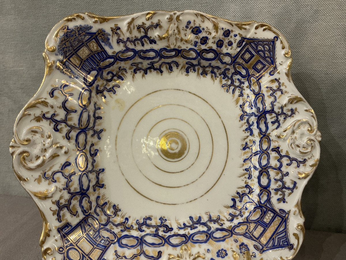 Pair Of 19th-century Porcelain Dishes From Vieux Paris -photo-4