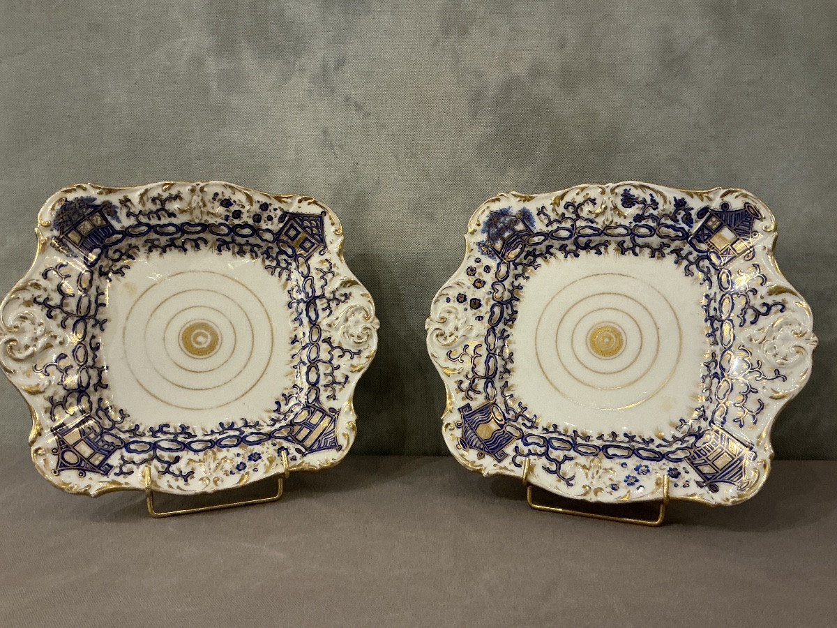 Pair Of 19th-century Porcelain Dishes From Vieux Paris 
