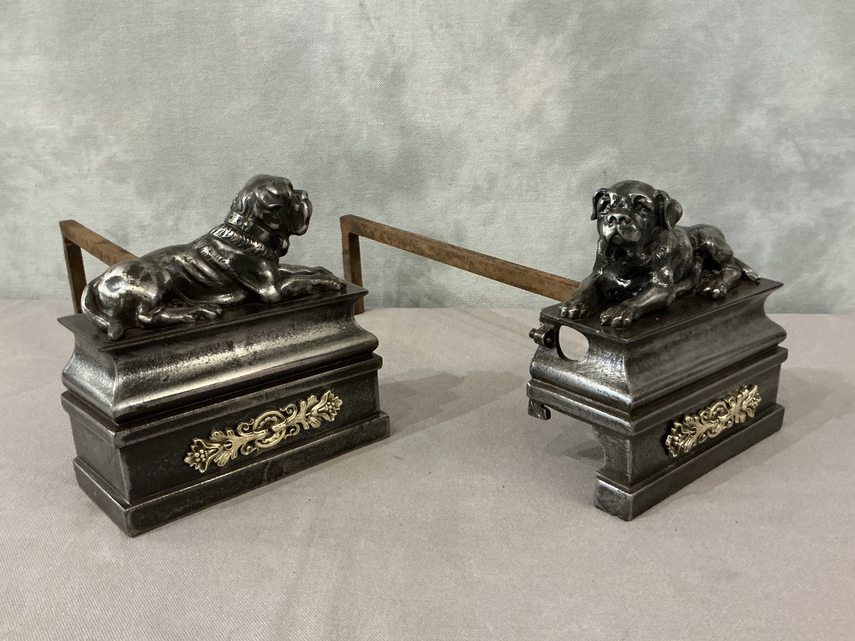 Pair Of Antique Cast Iron Dog-decorated Andirons From The 19th Century -photo-2