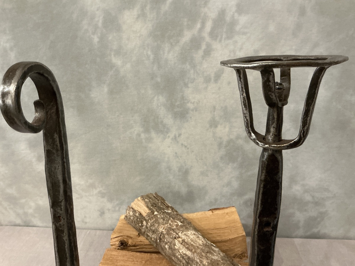 Paire de chenets anciens en fer forgé d’époque 17 ème-photo-4